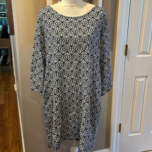 Escapada Living Navy and White Printed Tunic Coverup